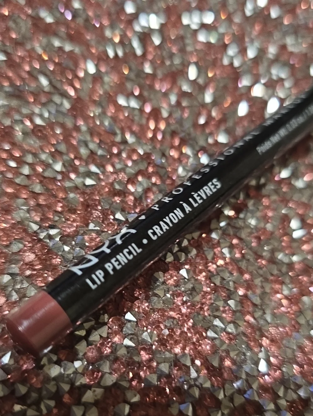 🧚‍♀️NATURAL NYX Cosmetics Slim Lip Liner NWT